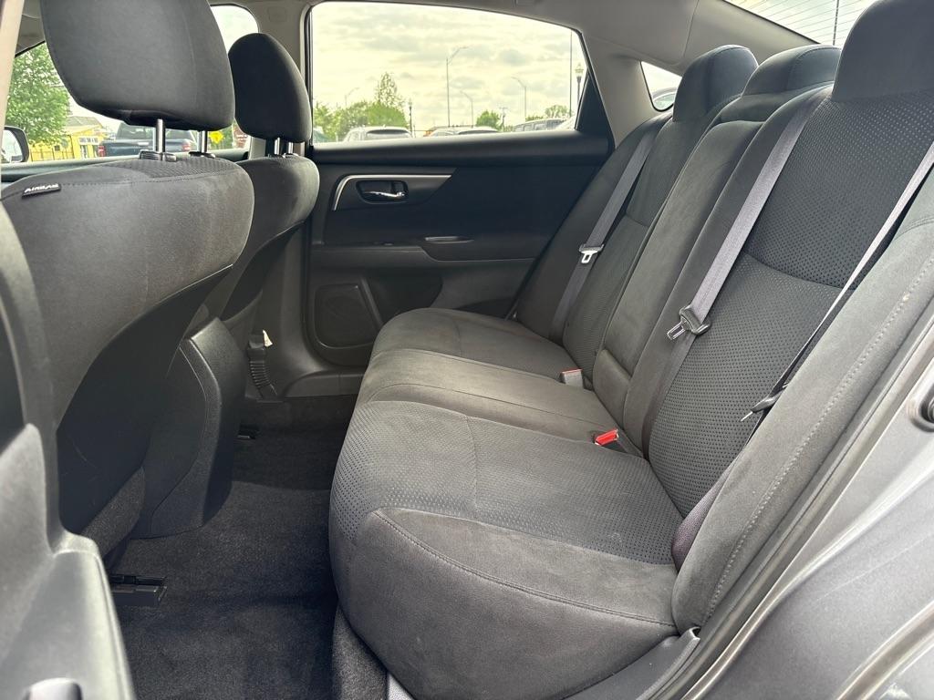 Nissan Altima 4dr Sdn I4 2.5 S 2015