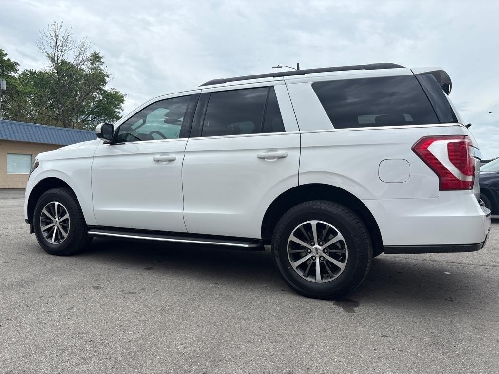 Ford Expedition XLT 4x2 2021