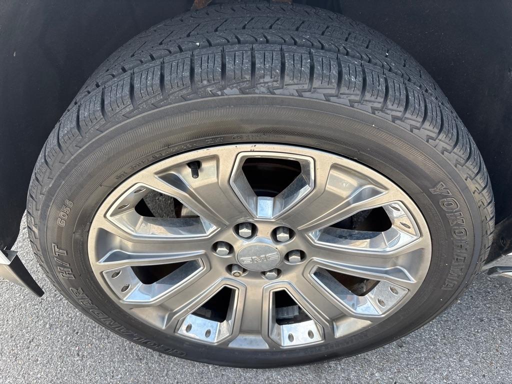 GMC Yukon 4WD 4dr SLE 2017