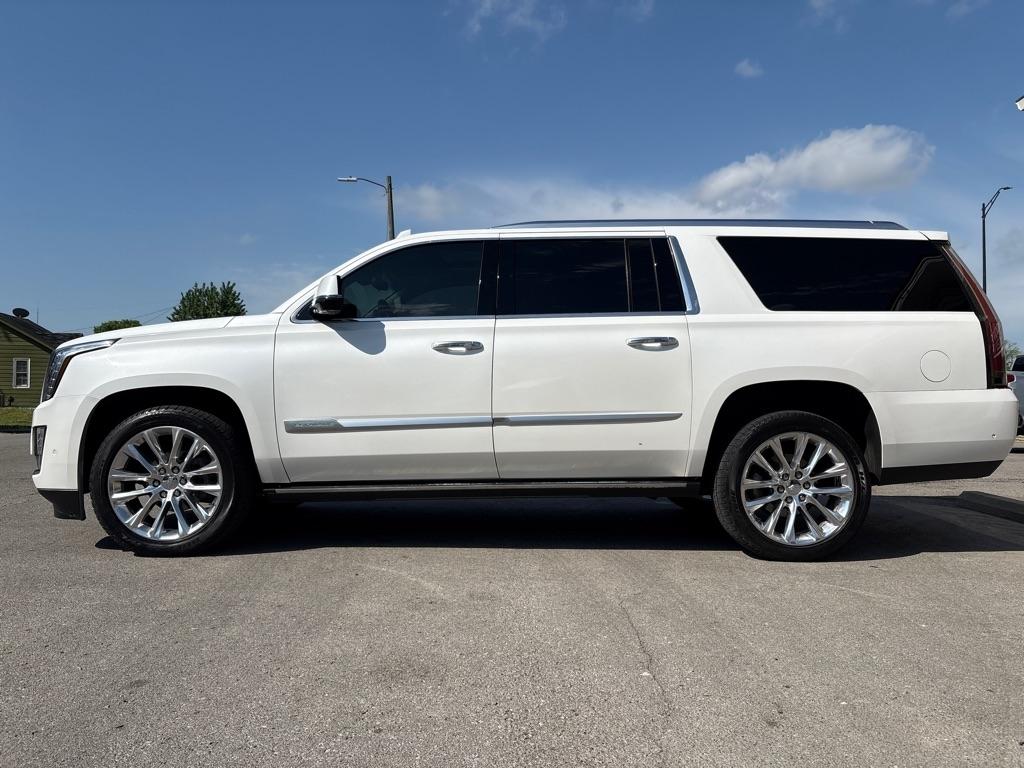 Cadillac Escalade ESV 4WD 4dr Premium Luxury 2018