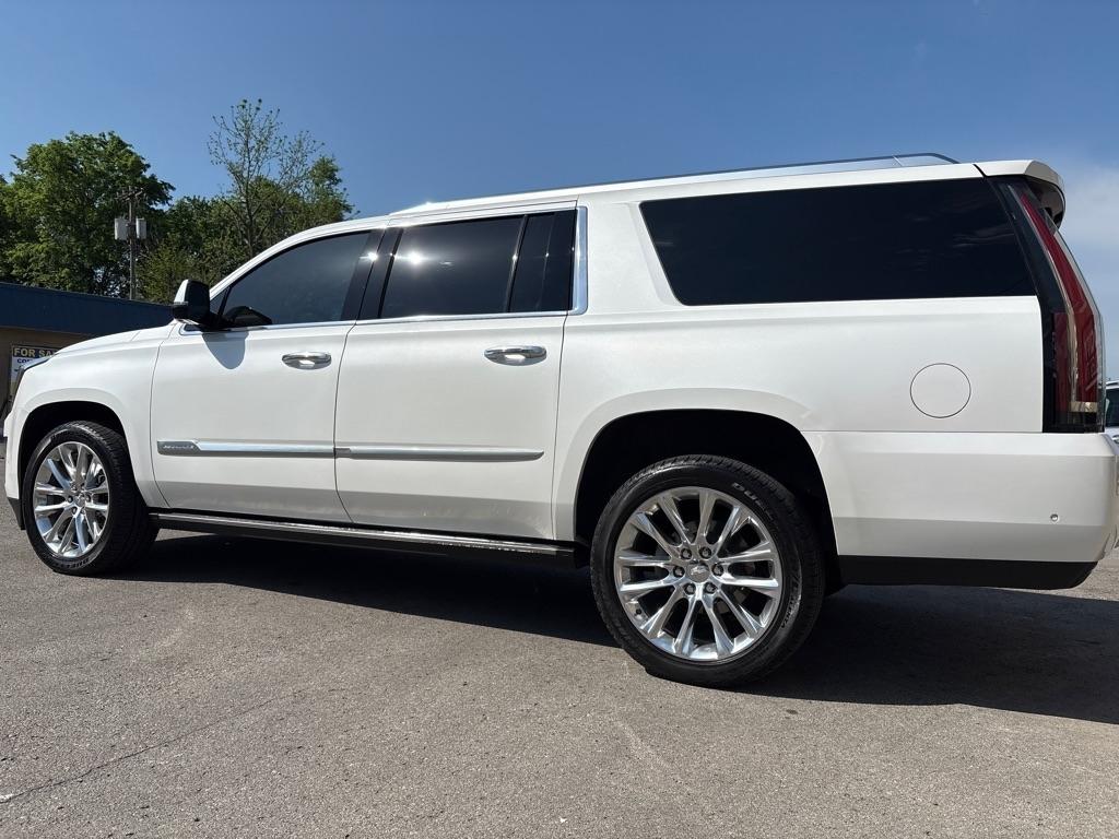 Cadillac Escalade ESV 4WD 4dr Premium Luxury 2018