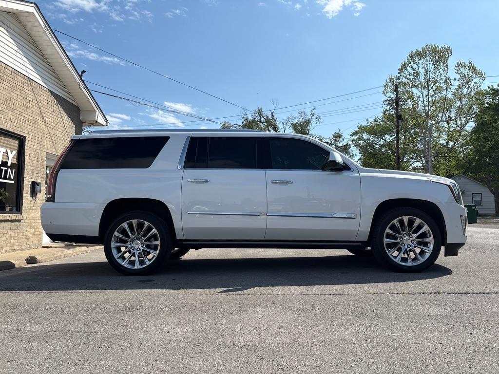 Cadillac Escalade ESV 4WD 4dr Premium Luxury 2018