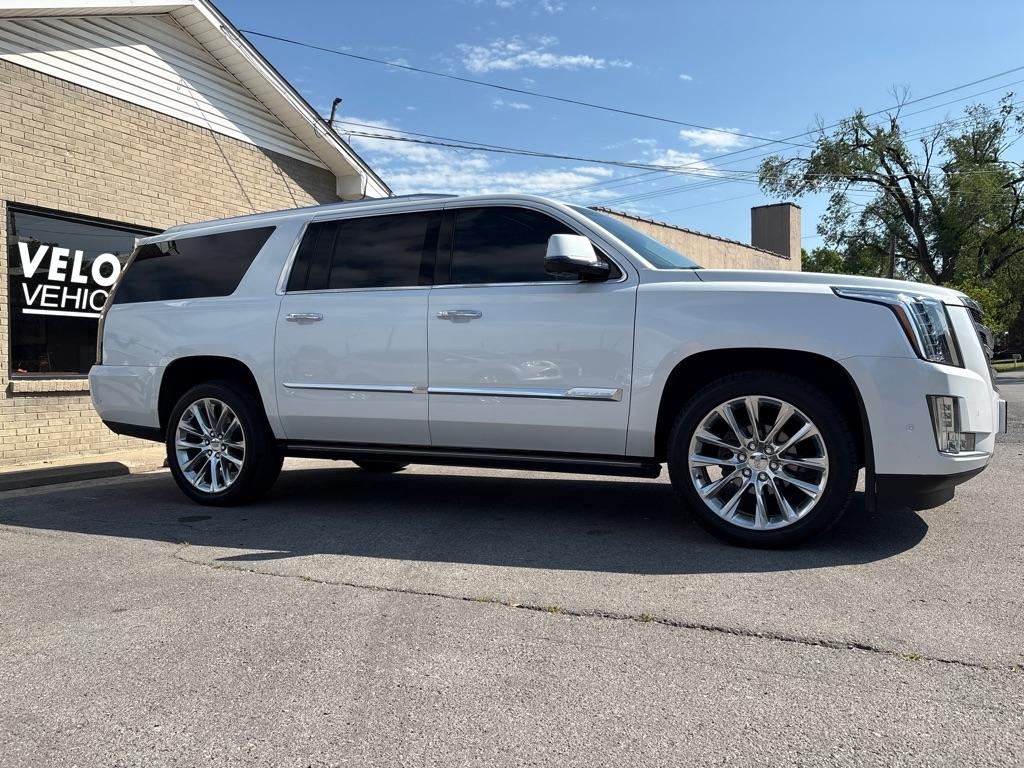 Cadillac Escalade ESV 4WD 4dr Premium Luxury 2018