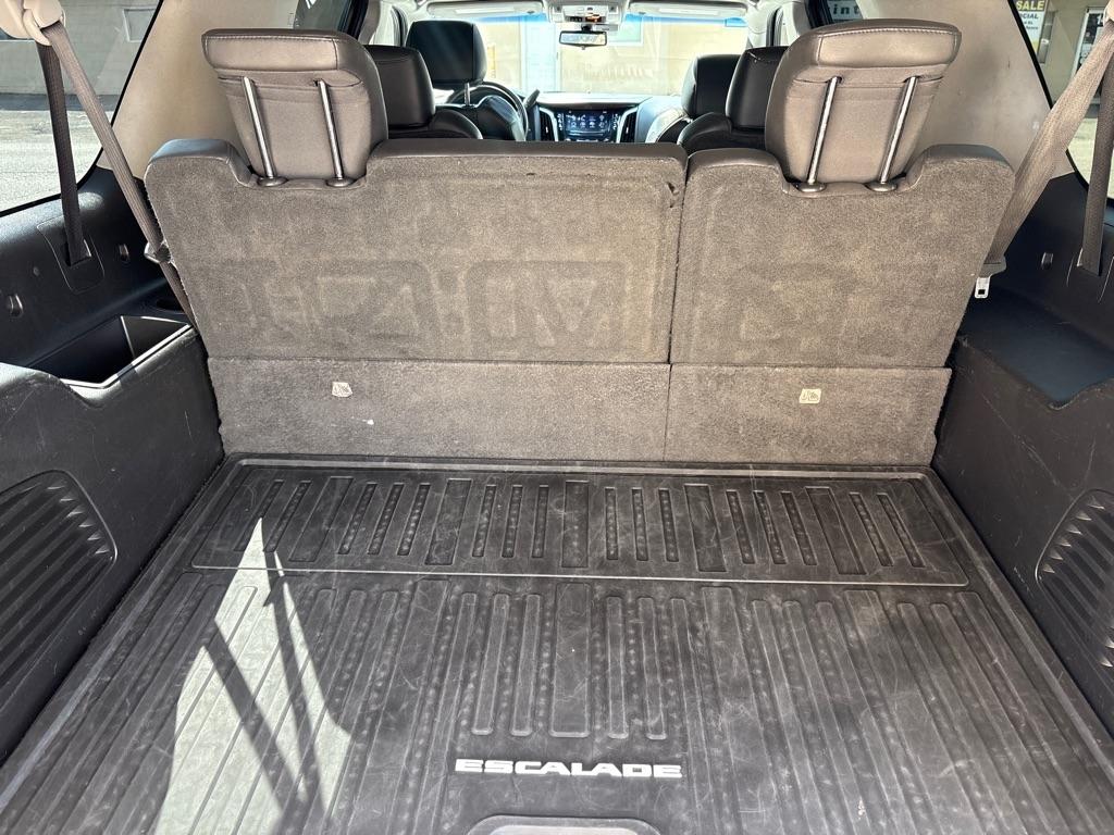 Cadillac Escalade ESV 4WD 4dr Premium Luxury 2018