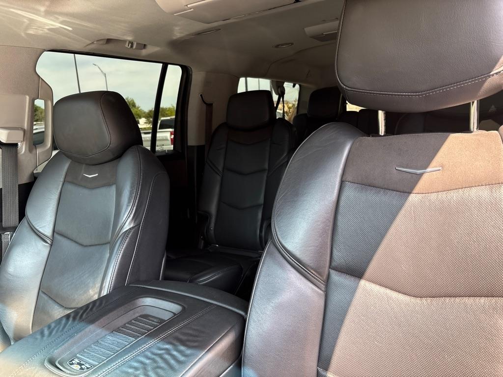 Cadillac Escalade ESV 4WD 4dr Premium Luxury 2018