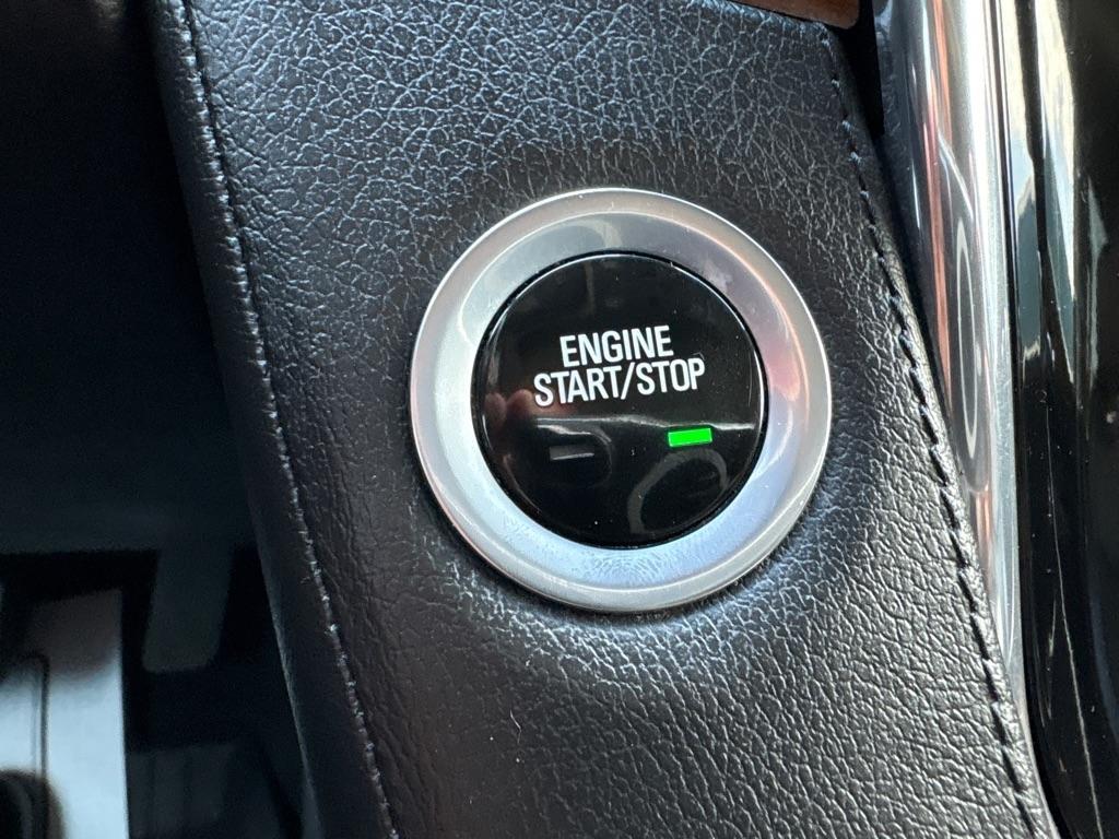 Cadillac Escalade ESV 4WD 4dr Premium Luxury 2018