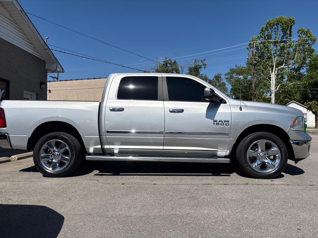 RAM 1500 Big Horn 4x4 Crew Cab 5'7" Box 2017
