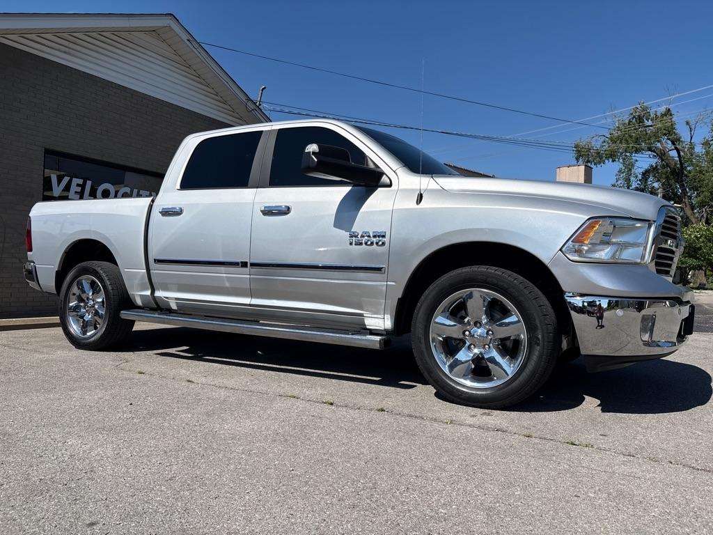 RAM 1500 Big Horn 4x4 Crew Cab 5'7" Box 2017