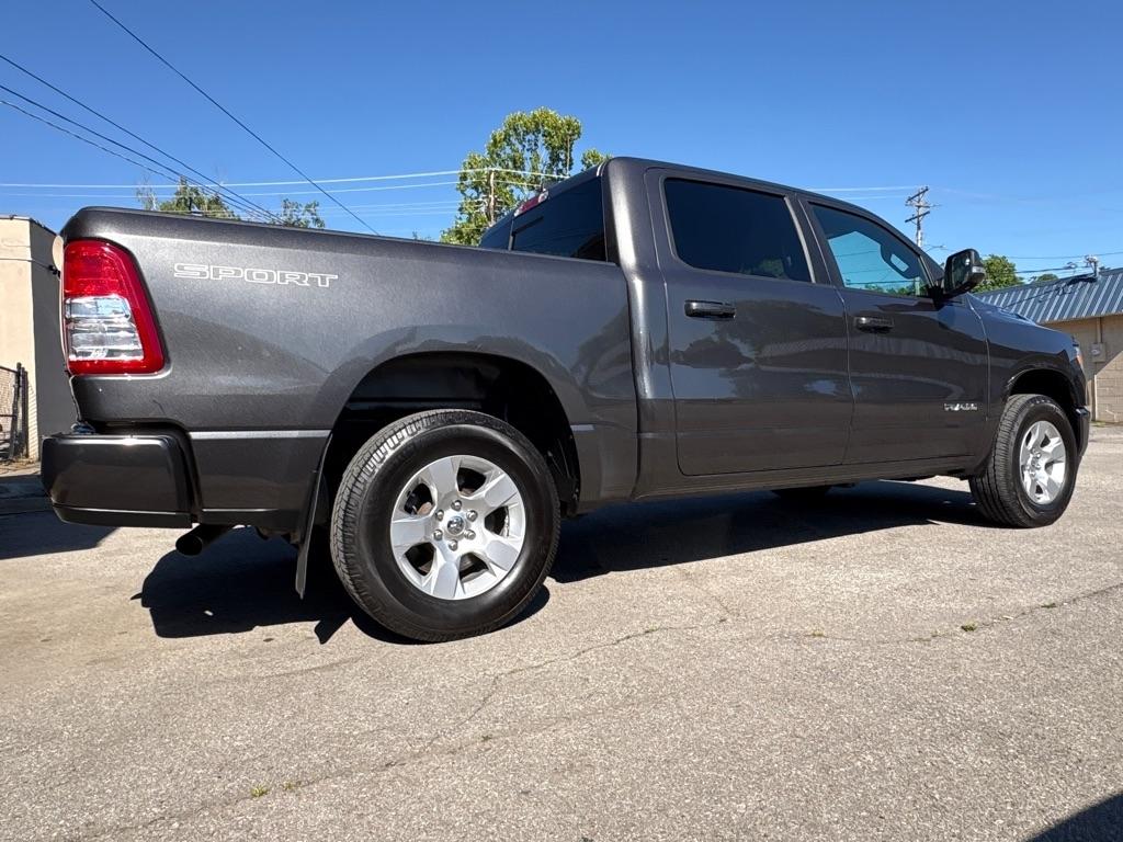 RAM 1500 Big Horn 4x4 Crew Cab 5'7" Box 2021