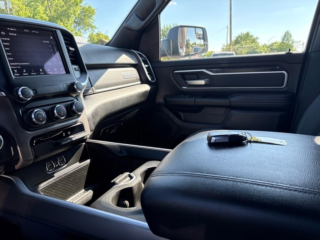RAM 1500 Big Horn 4x4 Crew Cab 5'7" Box 2021