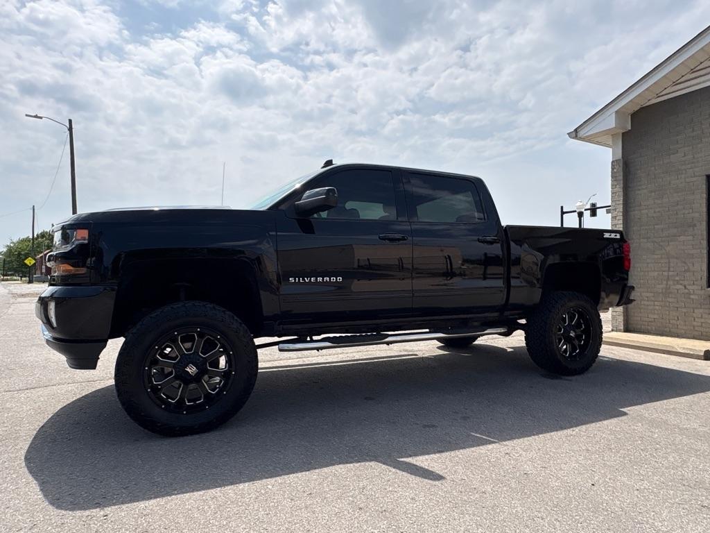Chevrolet Silverado 1500 4WD Crew Cab 143.5" LT w/2LT 2016