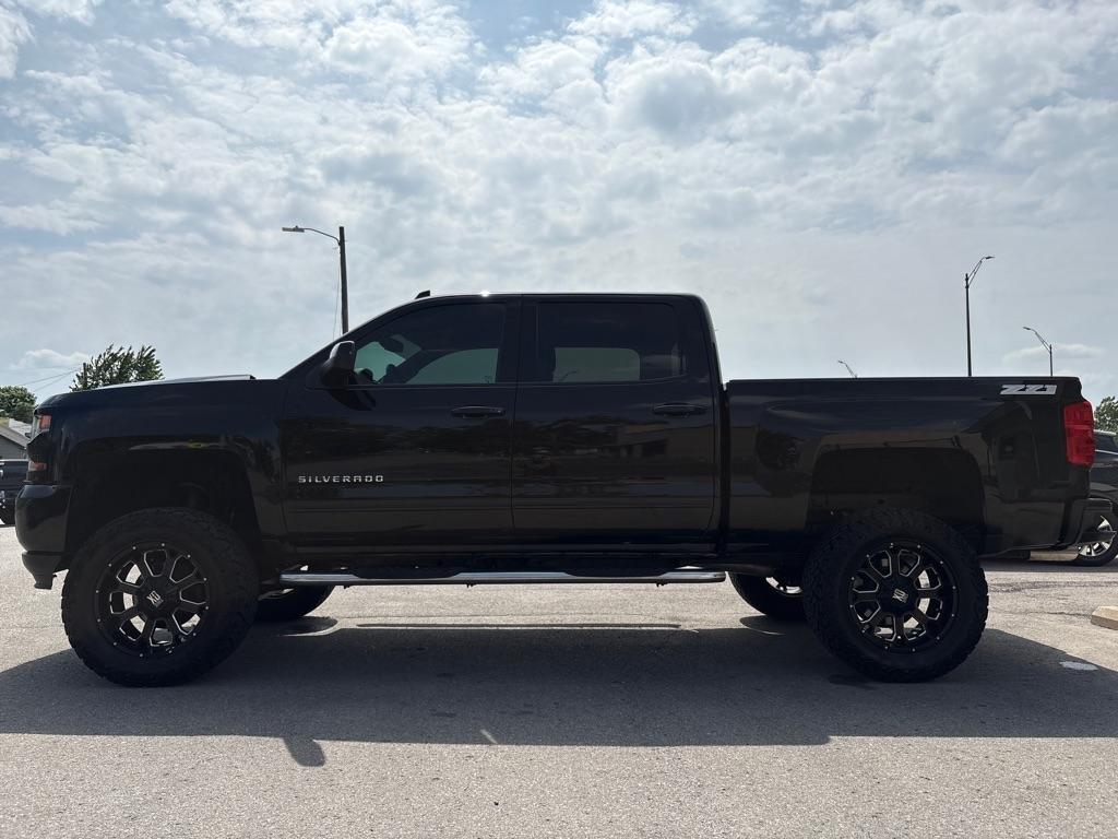 Chevrolet Silverado 1500 4WD Crew Cab 143.5" LT w/2LT 2016