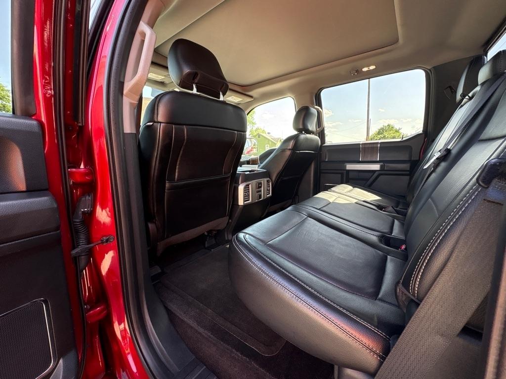 Ford F-150 4WD SuperCrew 145" Lariat 2016