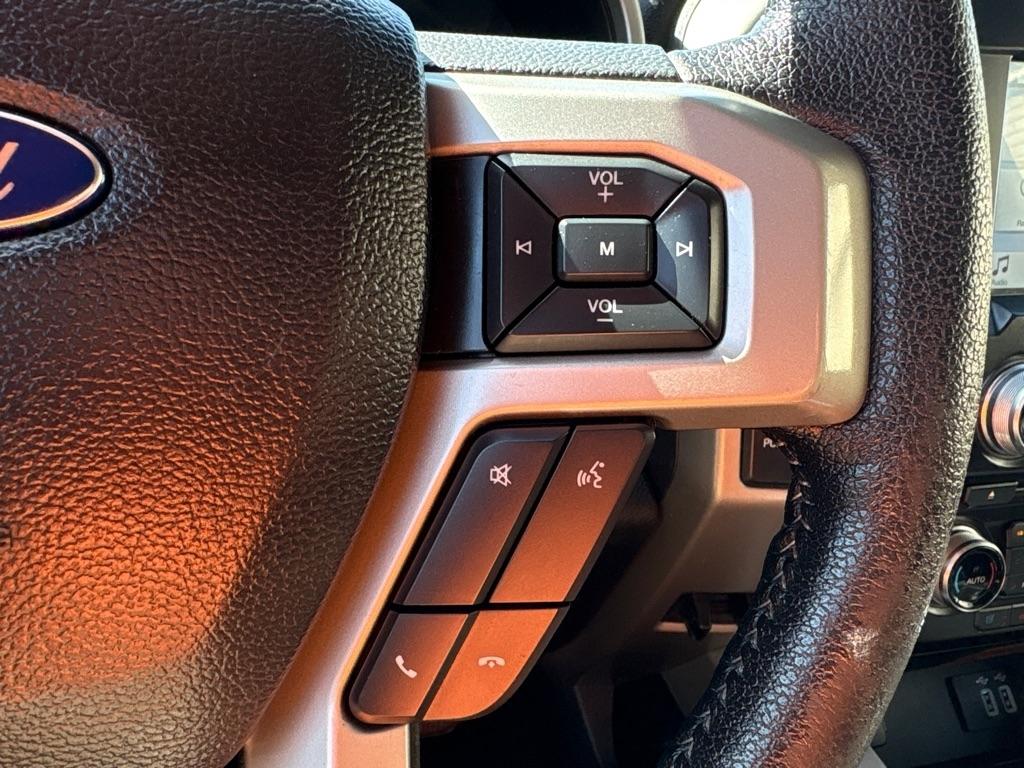 Ford F-150 4WD SuperCrew 145" Lariat 2016