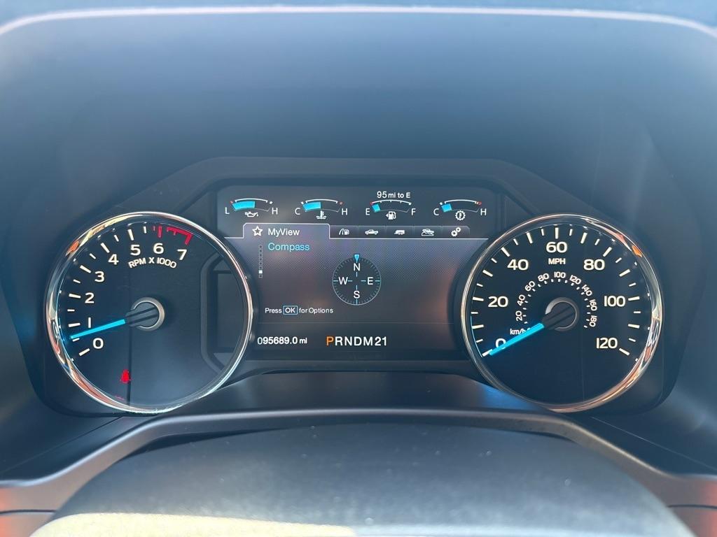 Ford F-150 4WD SuperCrew 145" Lariat 2016