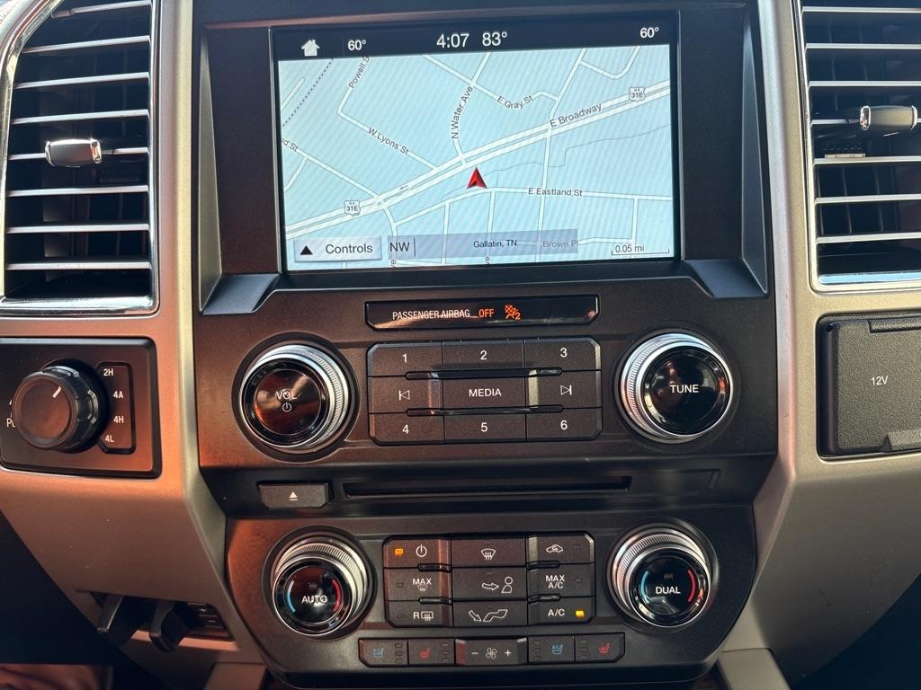 Ford F-150 4WD SuperCrew 145" Lariat 2016
