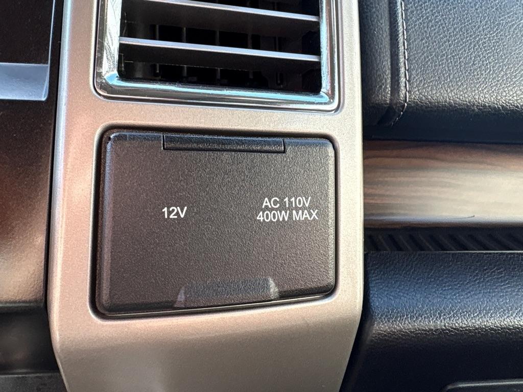 Ford F-150 4WD SuperCrew 145" Lariat 2016