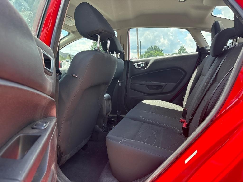 Ford Fiesta 4dr Sdn SE 2014
