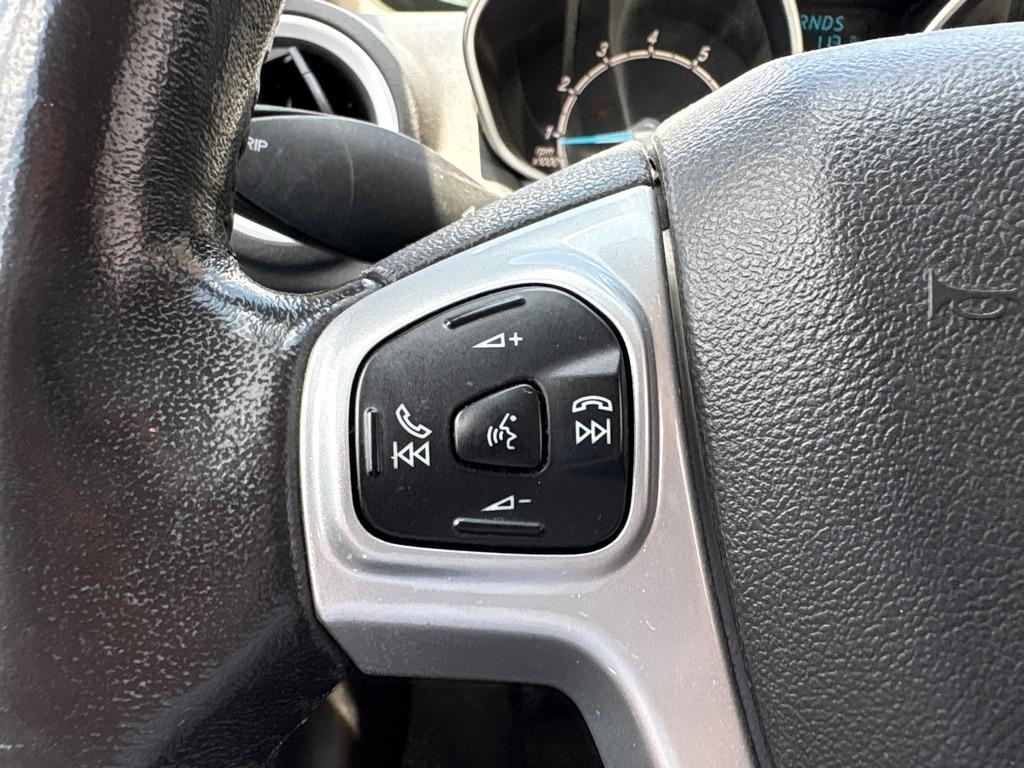 Ford Fiesta 4dr Sdn SE 2014