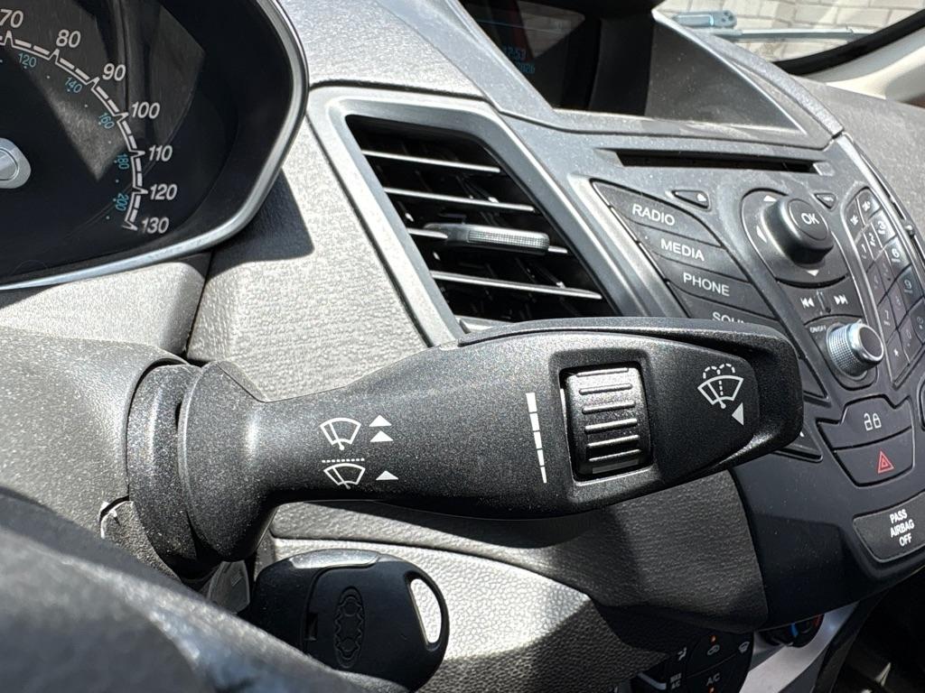 Ford Fiesta 4dr Sdn SE 2014