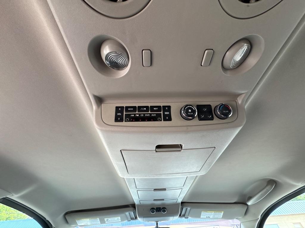 Nissan Armada 4WD 4dr SV 2012