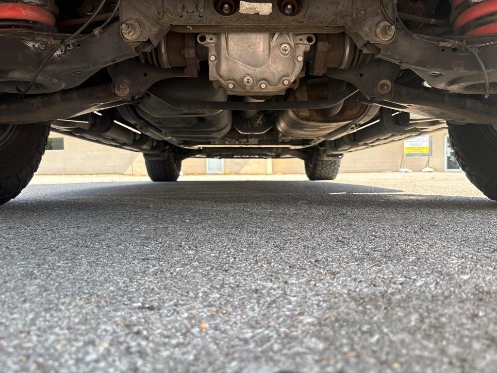 Nissan Armada 4WD 4dr SV 2012