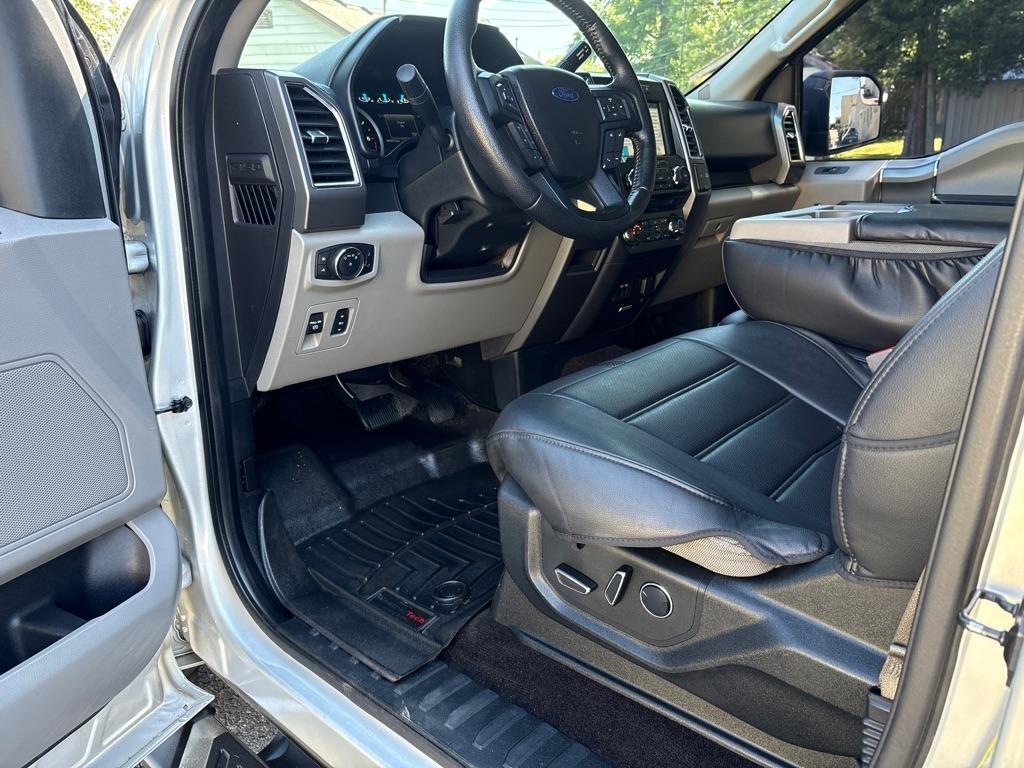 Ford F-150 4WD SuperCrew 145" XLT 2016