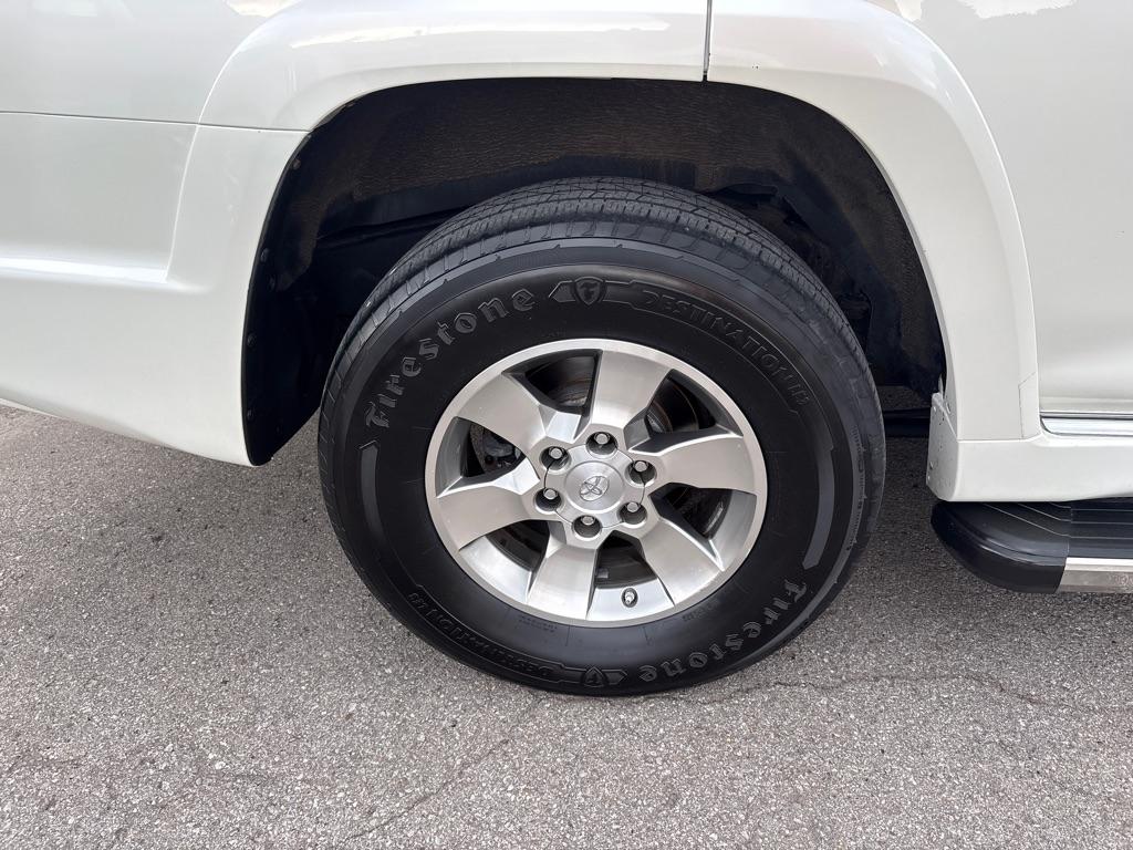 2012 4Runner photo 10
