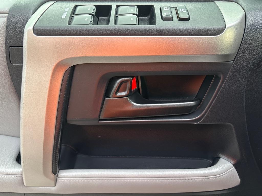 2012 4Runner photo 16