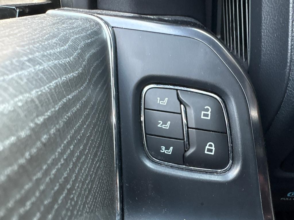 Ford F-150 4WD SuperCrew 145" Platinum 2021