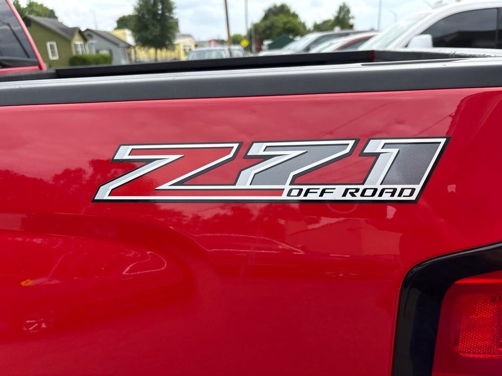 Chevrolet Silverado 1500 4WD Crew Cab 143.5" LTZ w/2LZ 2015