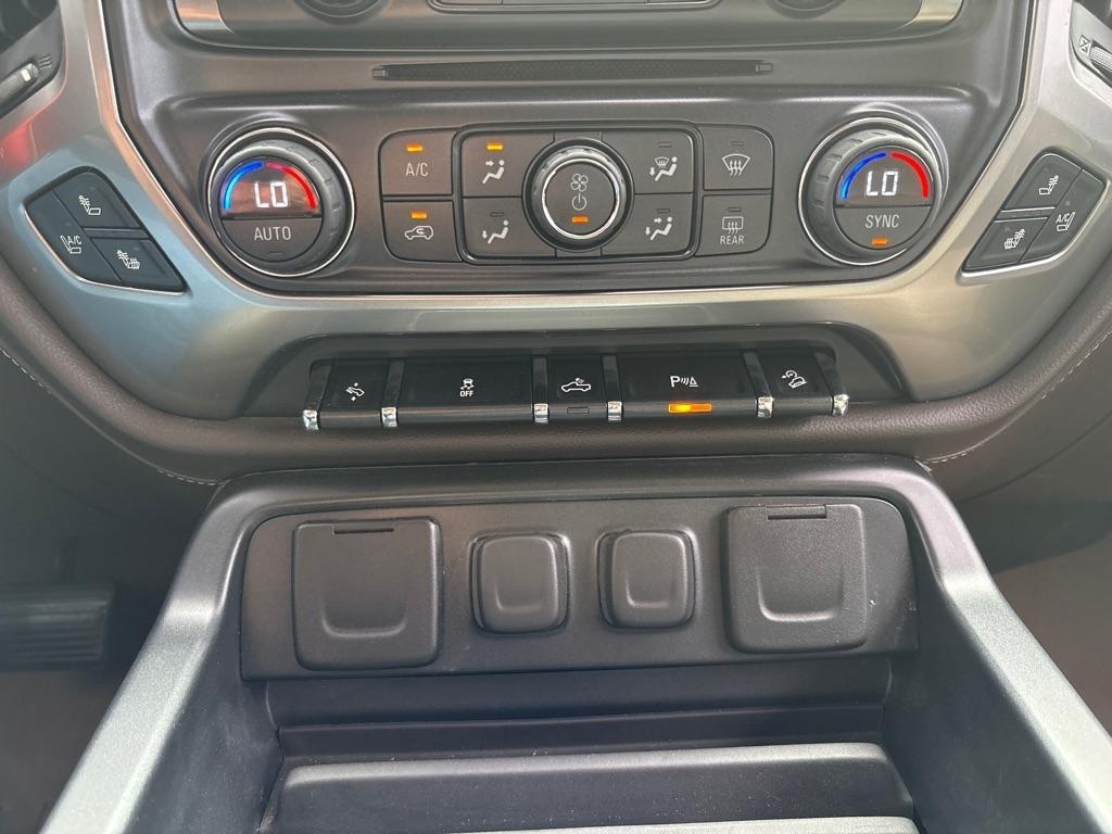 Chevrolet Silverado 1500 4WD Crew Cab 143.5" LTZ w/2LZ 2015
