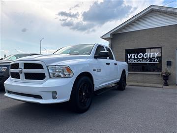 2015 RAM 1500 2WD Quad Cab 140.5" Express
