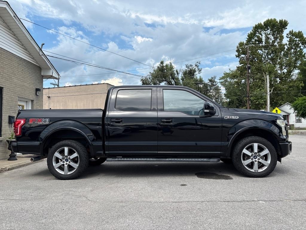 Ford F-150 4WD SuperCrew 145" Lariat 2016