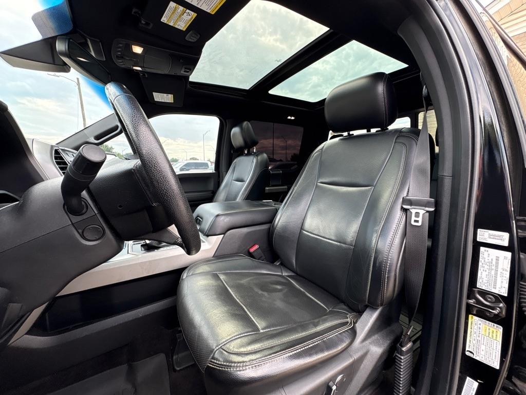 Ford F-150 4WD SuperCrew 145" Lariat 2016
