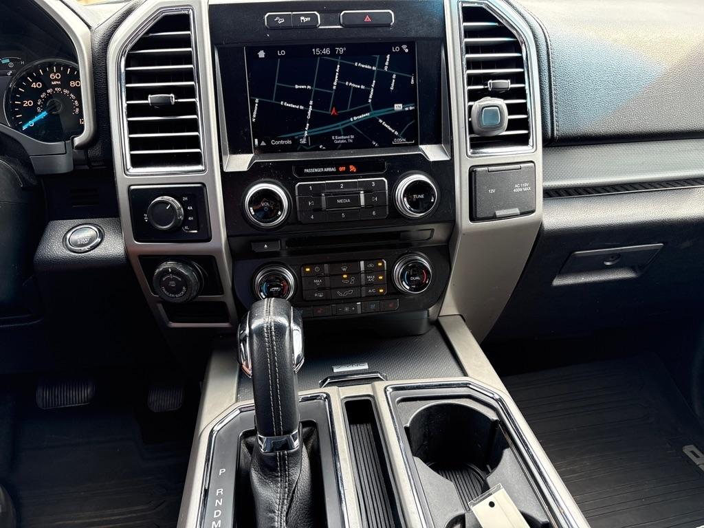 Ford F-150 4WD SuperCrew 145" Lariat 2016