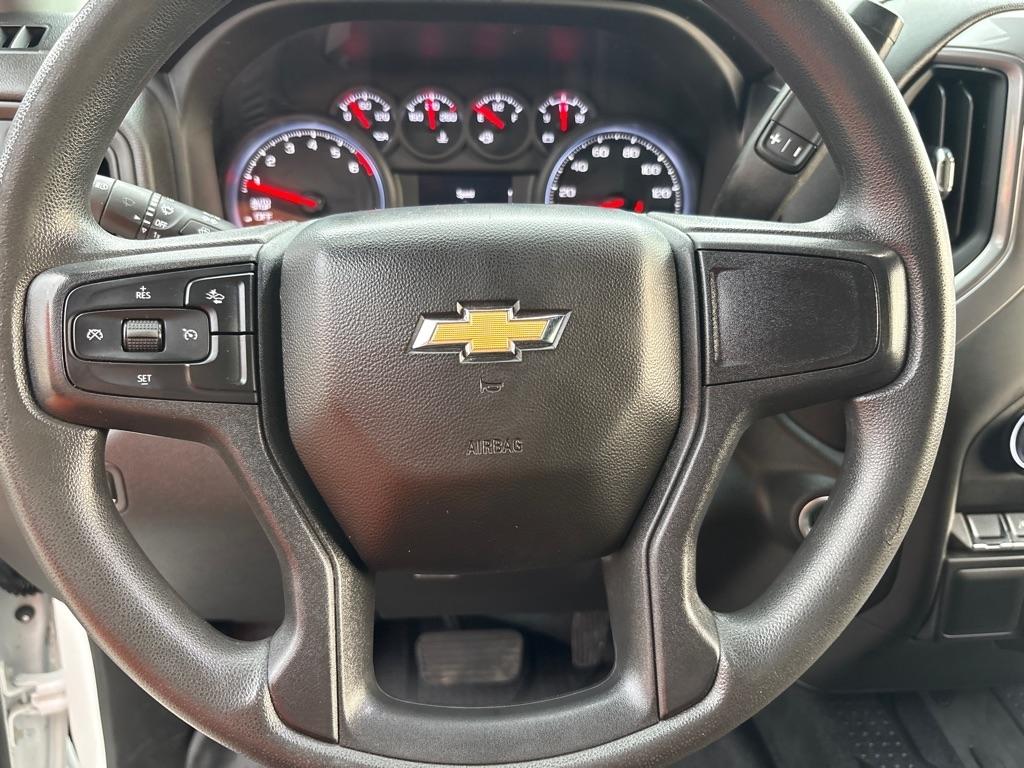 Chevrolet Silverado 1500 2WD Crew Cab 147" Custom 2022
