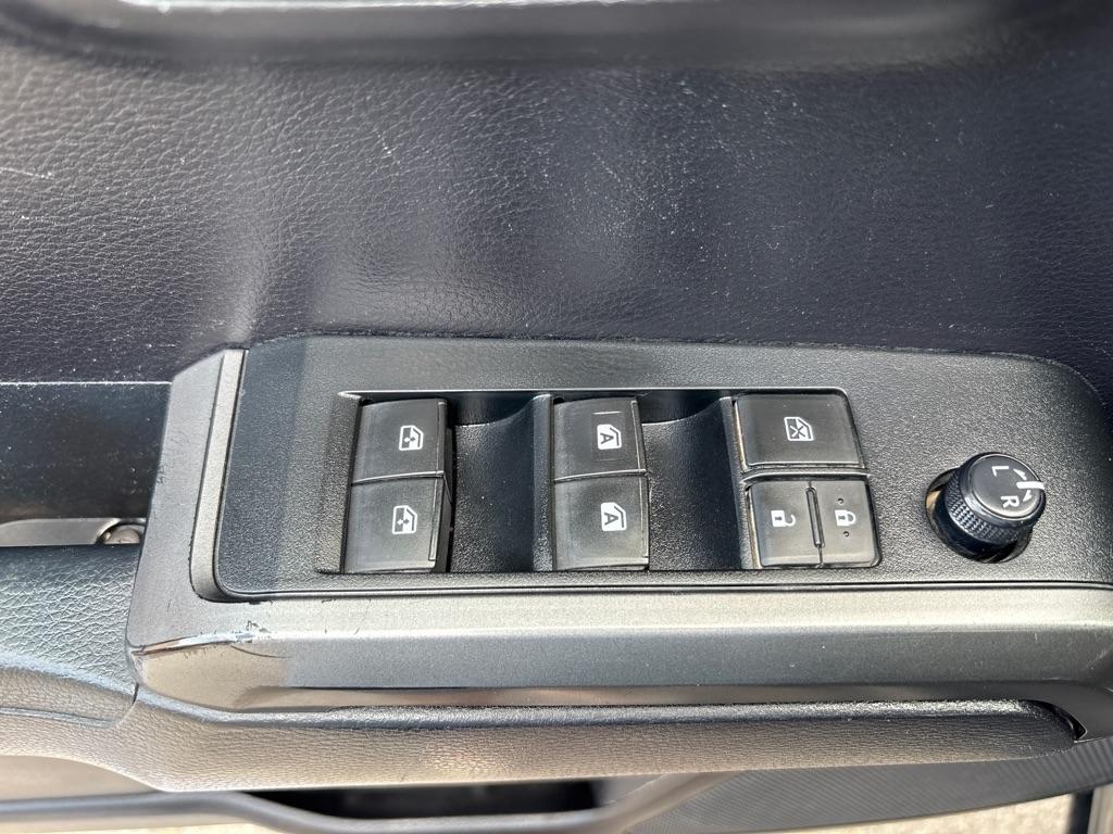 Toyota Tacoma 4WD TRD Off Road Double Cab 5' Bed V6 MT (Natl) 2019