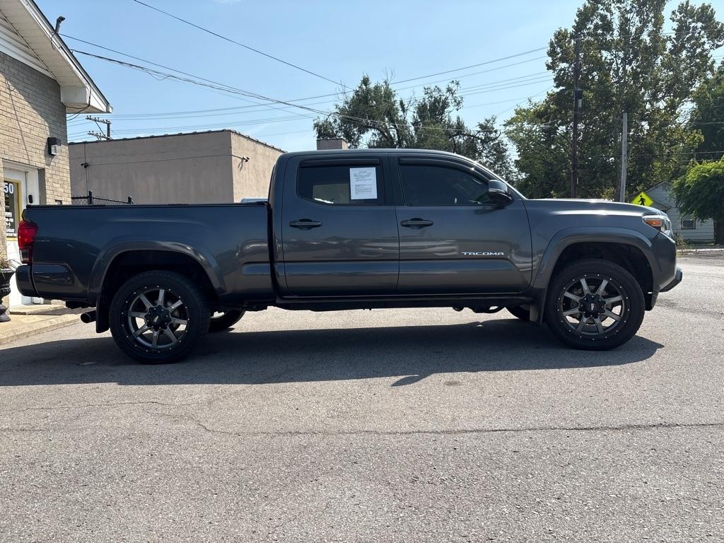 2017 Tacoma photo 7