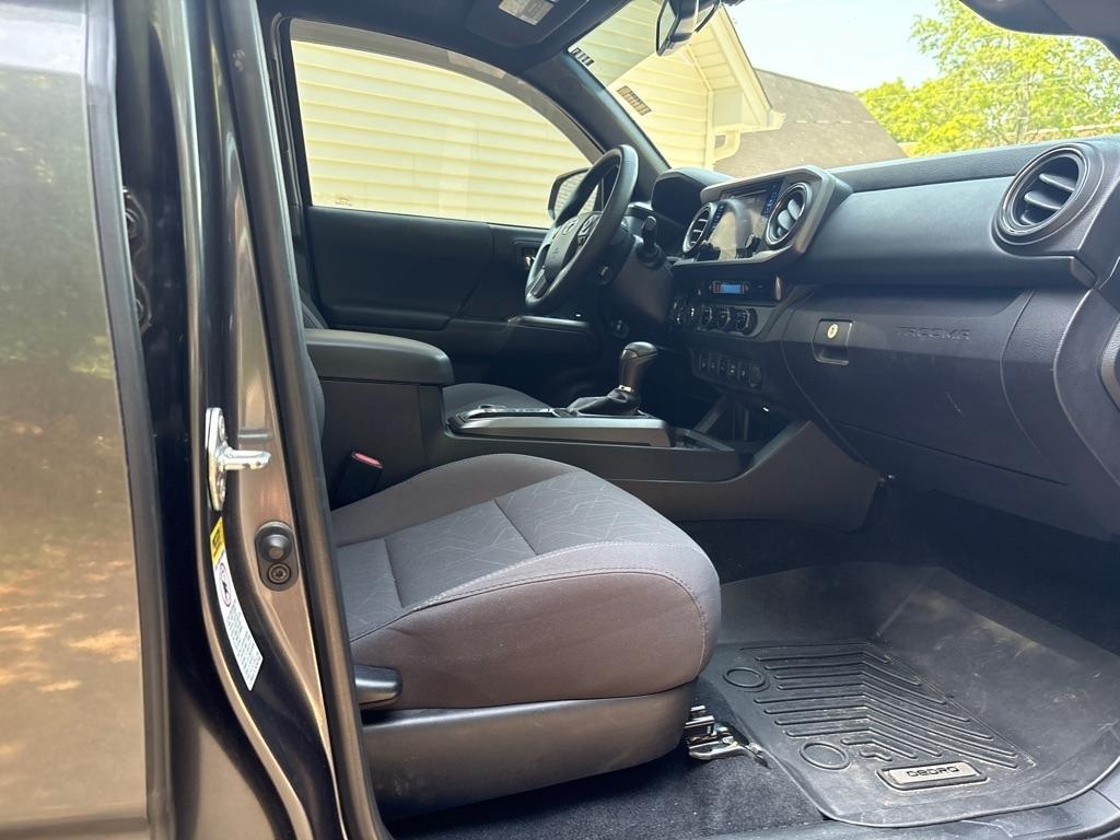 2017 Tacoma photo 29