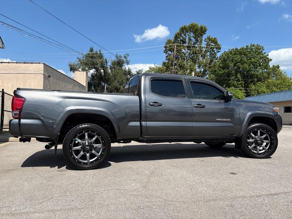 Toyota Tacoma SR5 Double Cab 6' Bed V6 4x4 AT (Natl) 2017