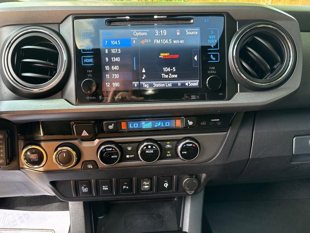 Toyota Tacoma SR5 Double Cab 6' Bed V6 4x4 AT (Natl) 2017