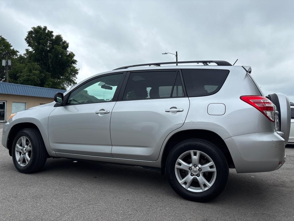 2012 RAV4 photo 4