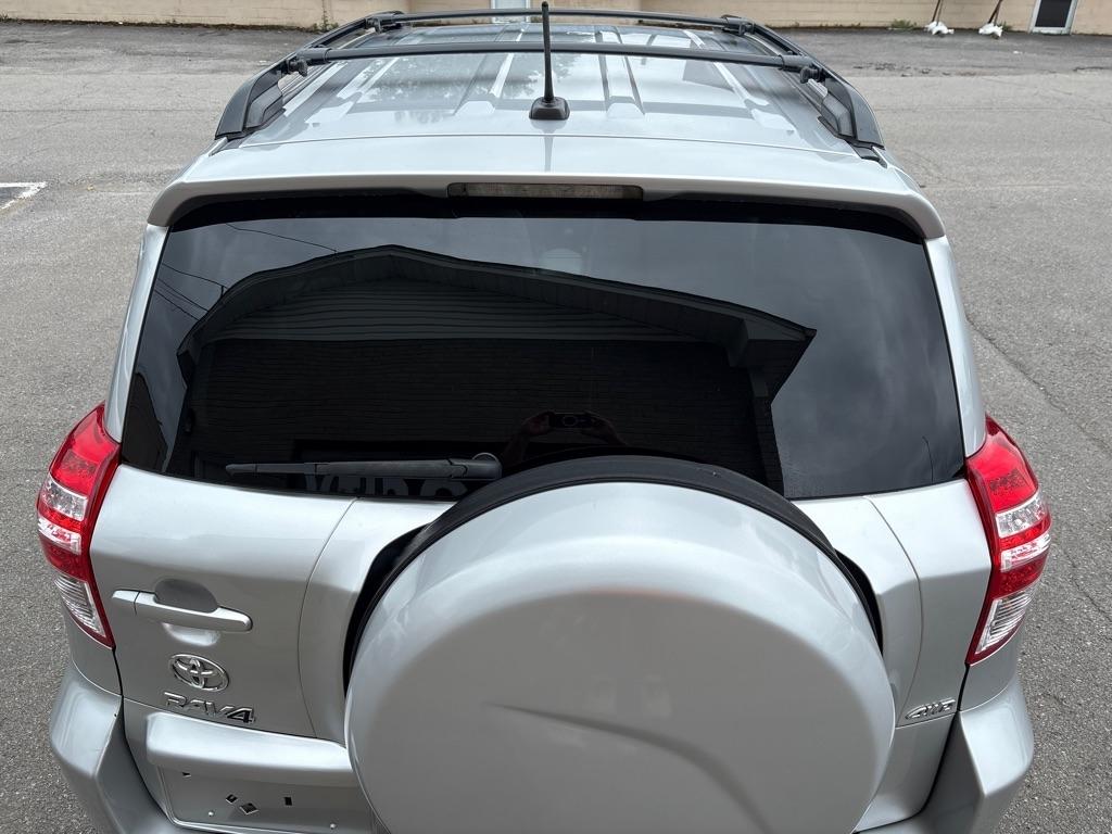 2012 RAV4 photo 6