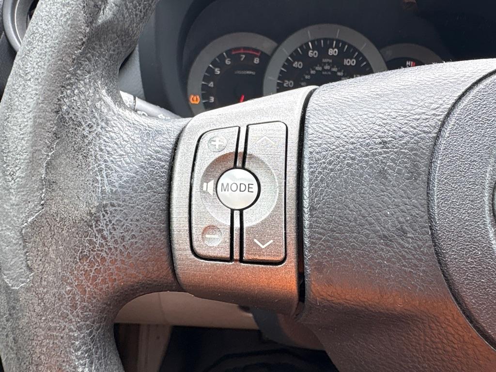 2012 RAV4 photo 21