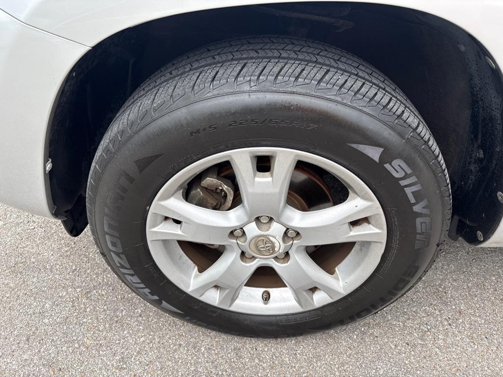 2012 RAV4 photo 26