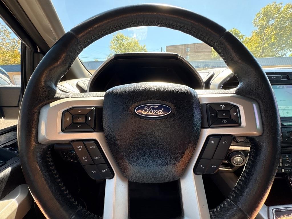 2017 Ford F-150 Lariat - Photo 17