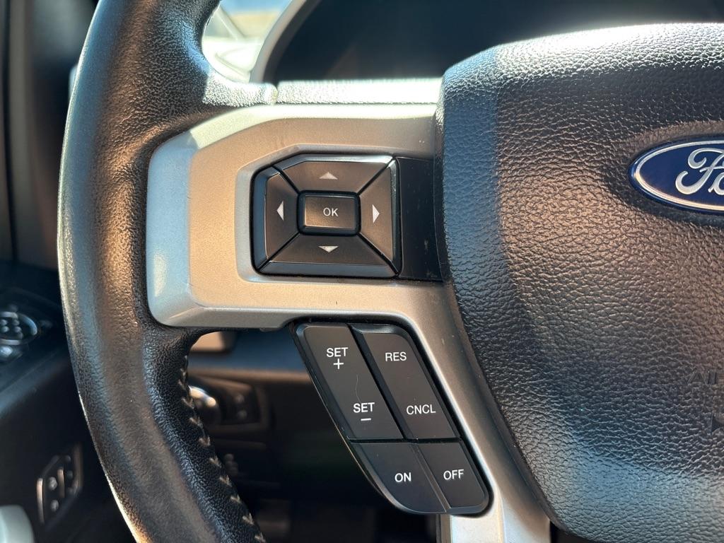 2017 Ford F-150 Lariat - Photo 18