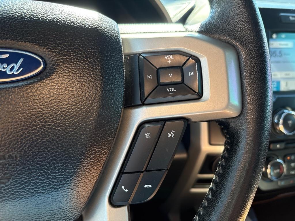 2017 Ford F-150 Lariat - Photo 19