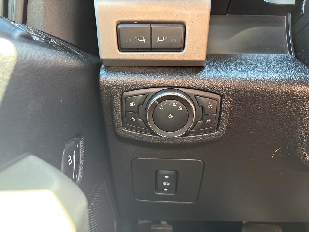 2017 Ford F-150 Lariat - Photo 20